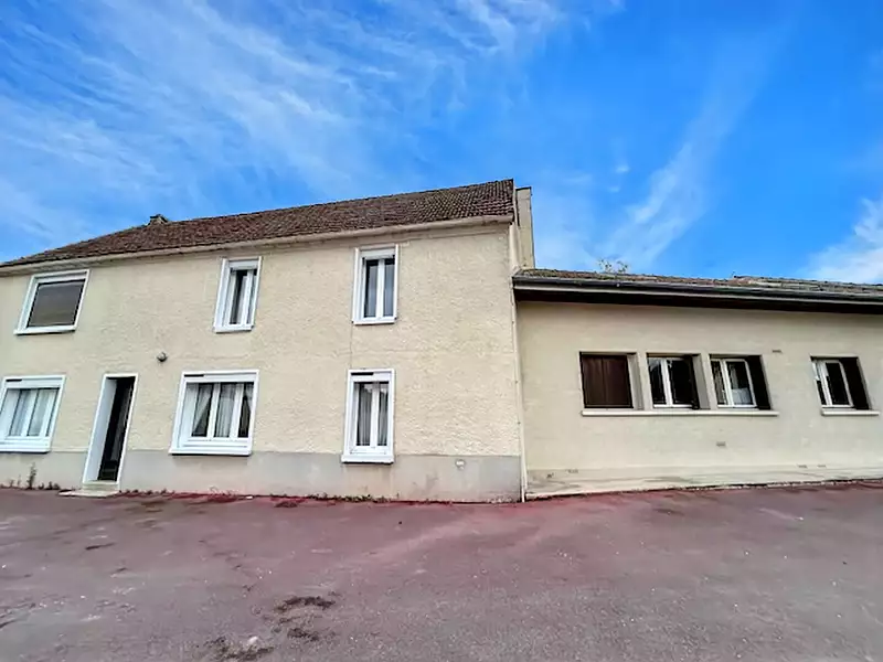 Maison, 210 m²