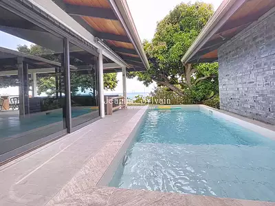 Maison, 221 m²