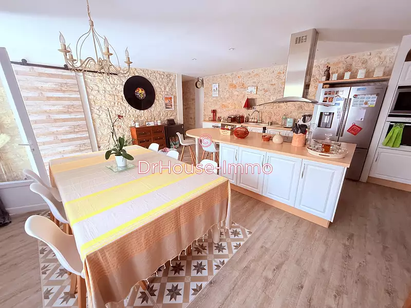Maison, 180 m²