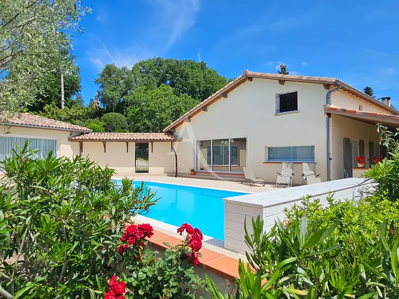Maison, 310 m²