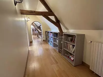Maison, 256 m²