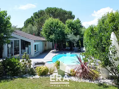 Maison, 260 m²