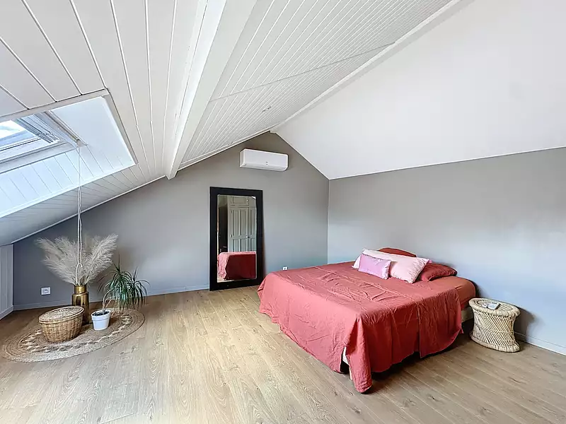 Maison, 260 m²