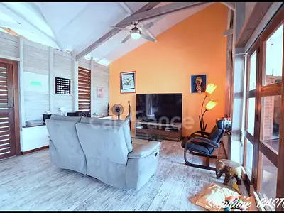 Maison, 153 m²