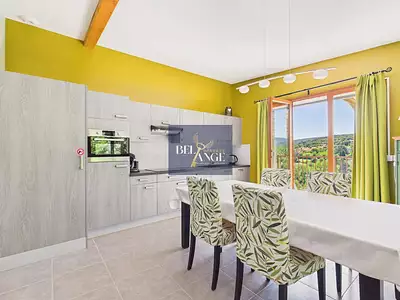 Maison, 267 m²