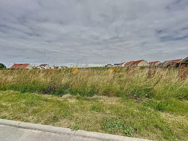 Terrain, 672 m²
