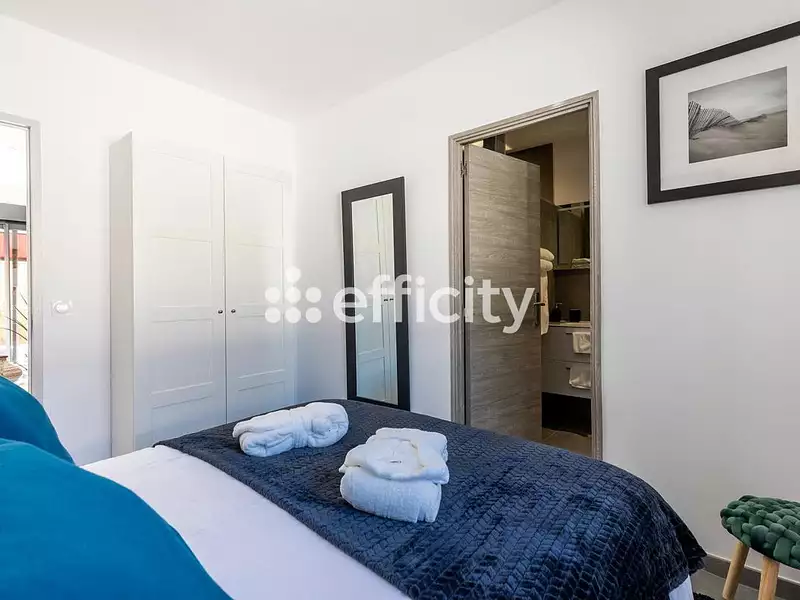 Maison, 340 m²