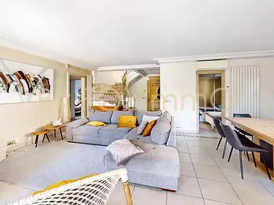Maison, 240 m²