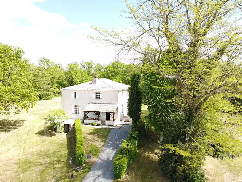 Maison, 410 m²