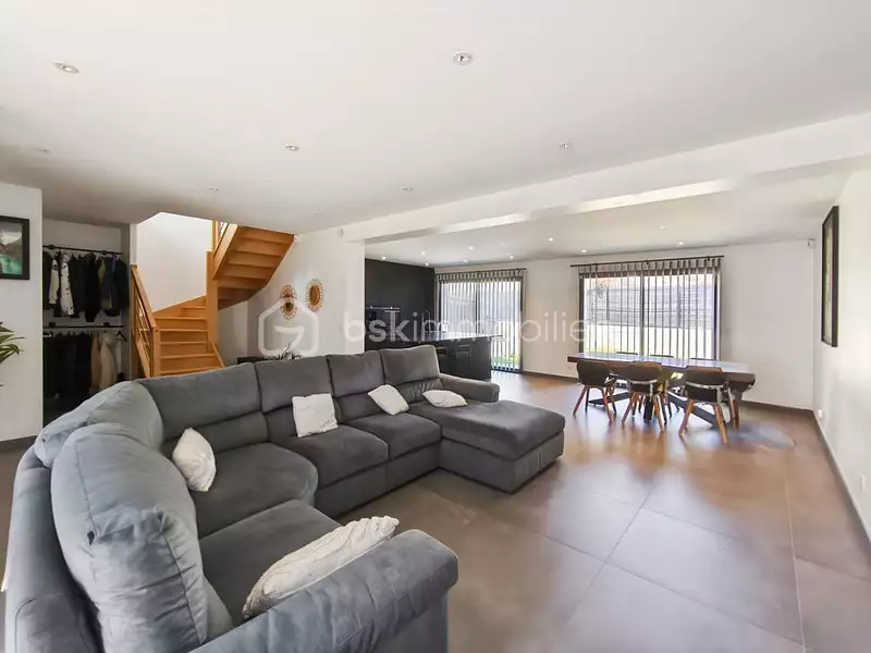 Maison, 159 m²
