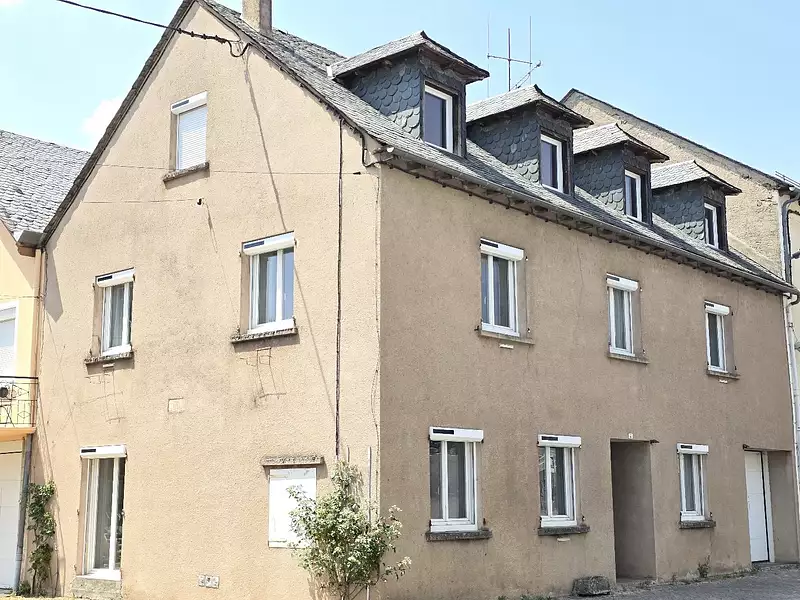 Maison, 296 m²