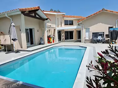 Maison, 210,06 m²