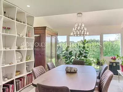 Maison, 250 m²