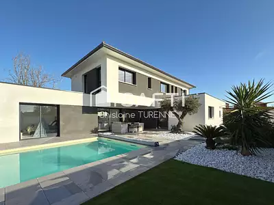 Maison, 220 m²
