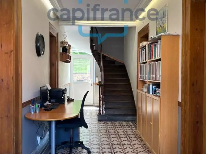 Maison, 269 m²