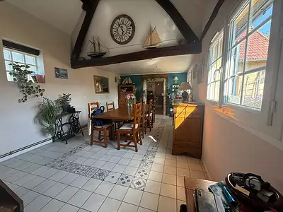 Maison, 208 m²