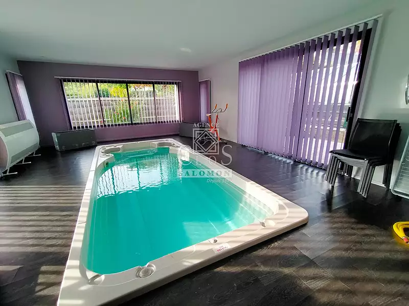 Maison, 186 m²