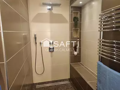 Maison, 197 m²