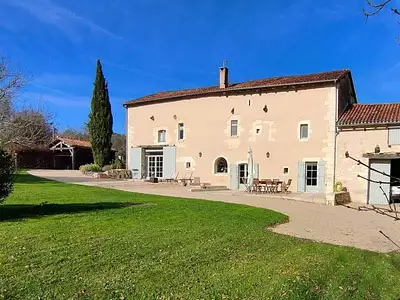 Maison, 242 m²