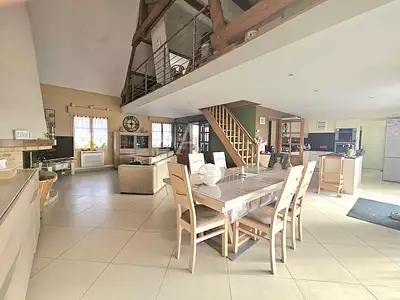 Maison, 296,06 m²