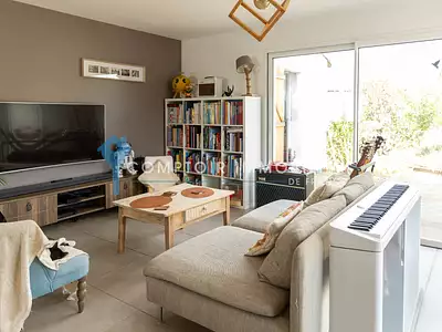 Maison, 99 m²