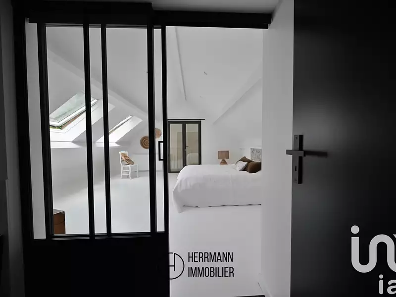 Maison, 240 m²