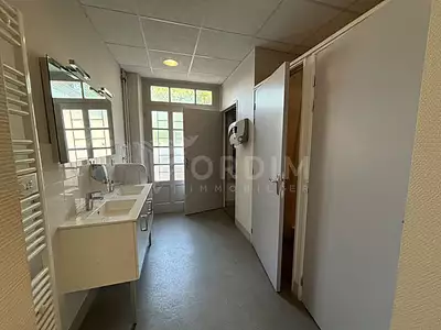 Maison, 1 142,1 m²
