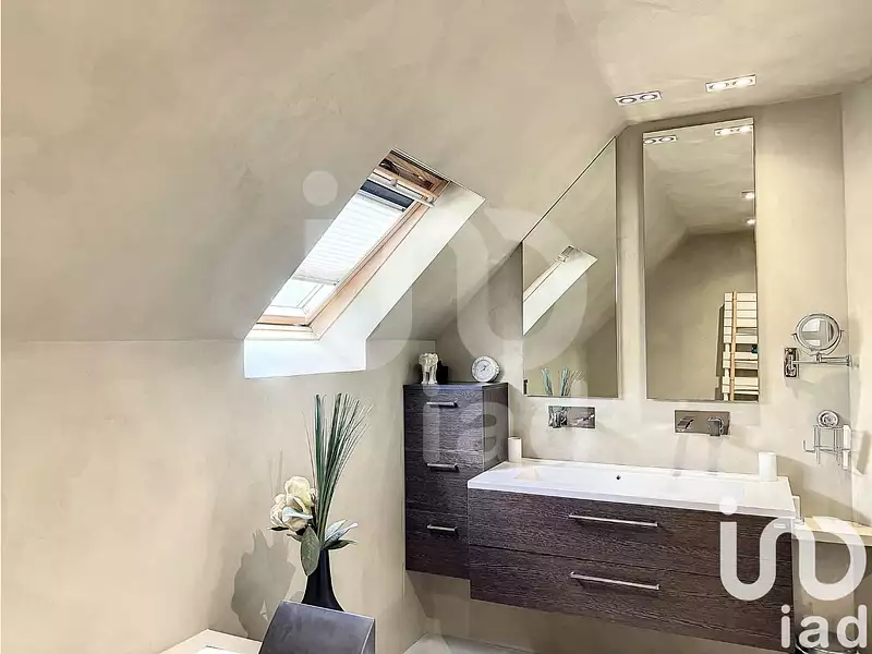 Maison, 256 m²