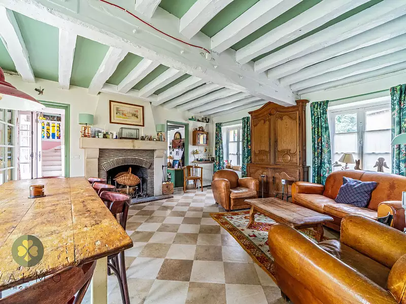 Maison, 225 m²