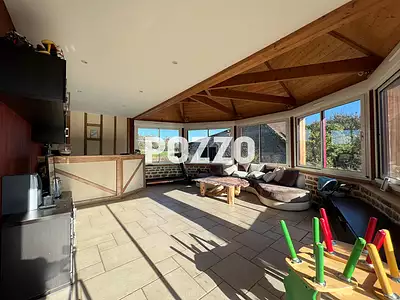 Maison, 202 m²