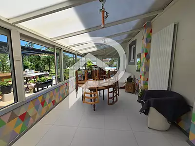 Maison, 225 m²