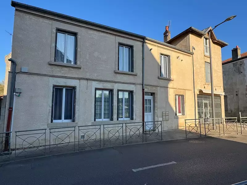 Immeuble, 172 m²