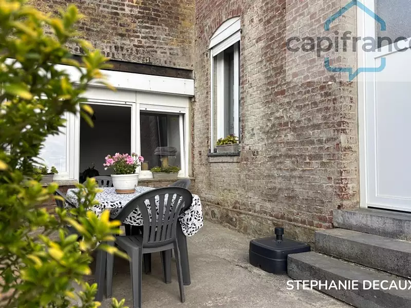 Maison, 162 m²