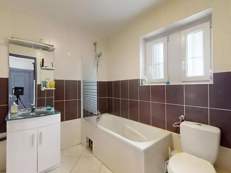 Maison, 84 m²