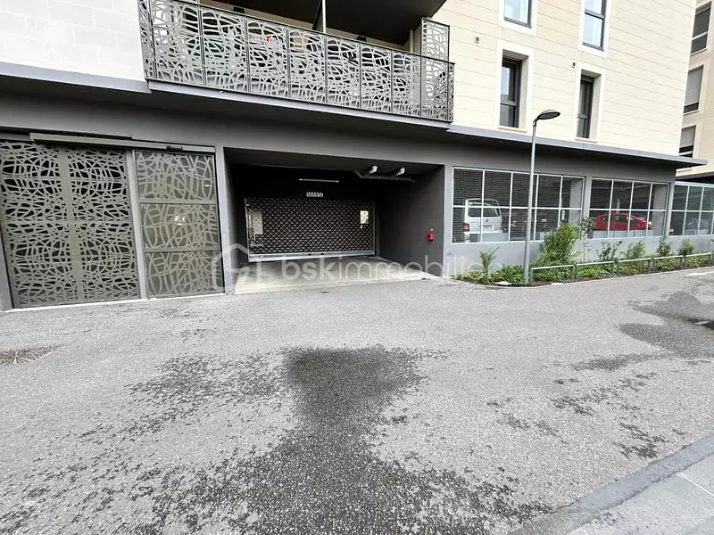 Parking, 11 m²
