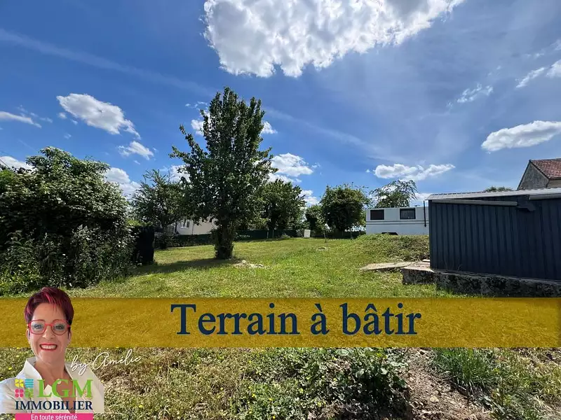 Terrain, 884 m²