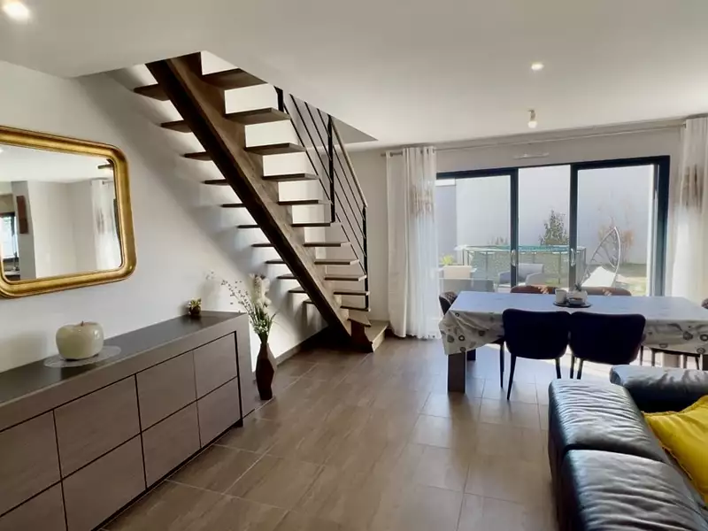 Maison, 165 m²