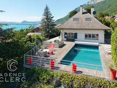 Maison, 242 m²