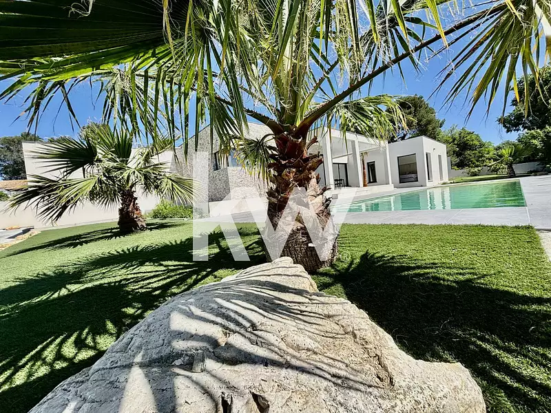 Maison, 230 m²