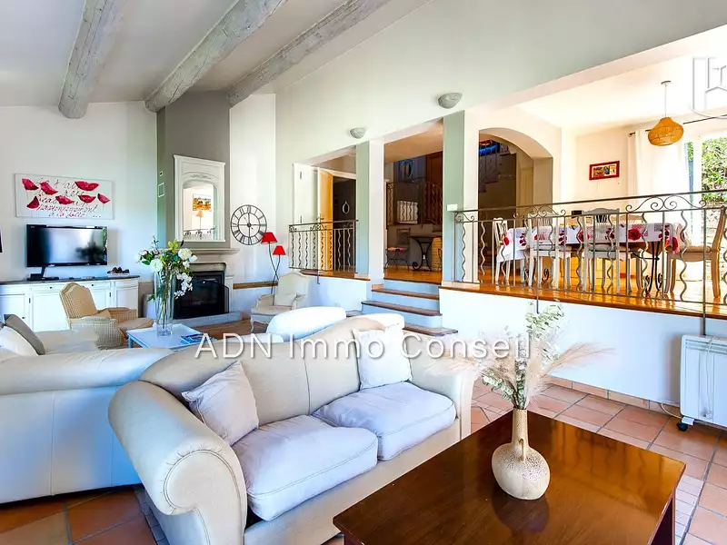 Maison, 162 m²