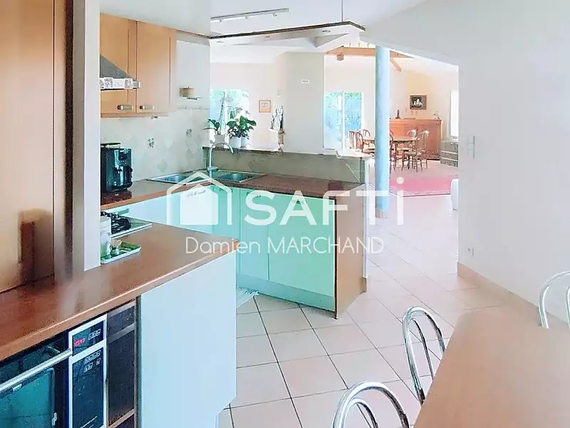 Maison, 238 m²