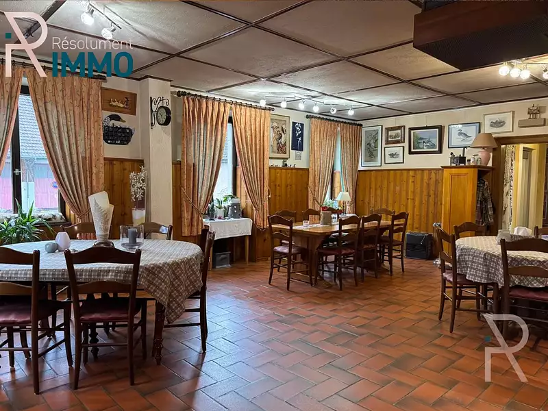 Immeuble, 244,16 m²