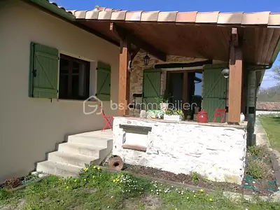 Maison, 240 m²