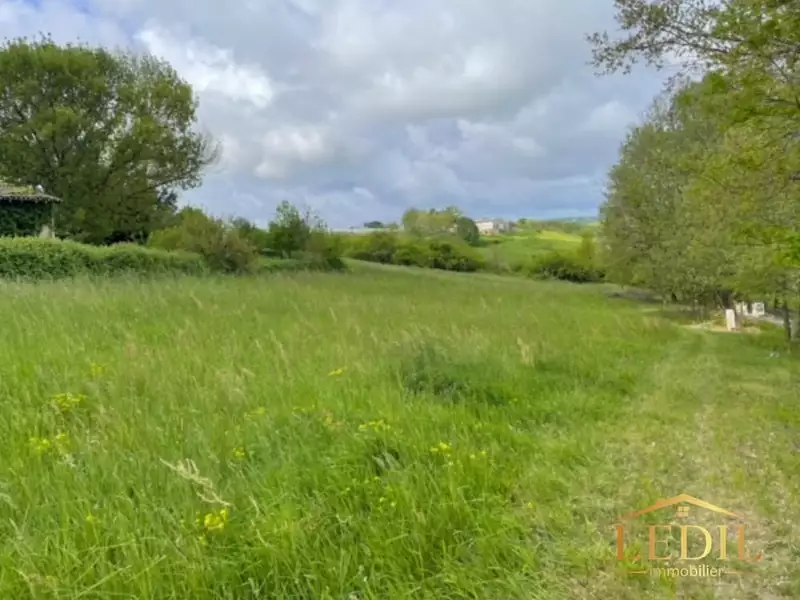 Terrain, 1 134 m²