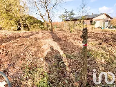 Terrain, 907 m²