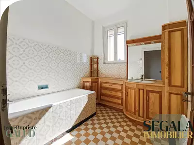 Maison, 210 m²