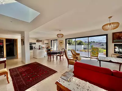 Maison, 225 m²