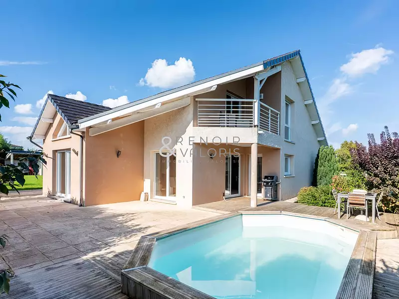 Maison, 270 m²