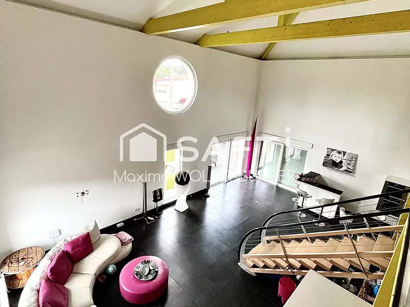 Maison, 245 m²