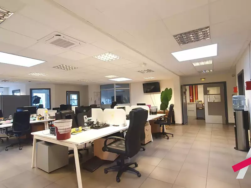 Divers, 468 m²